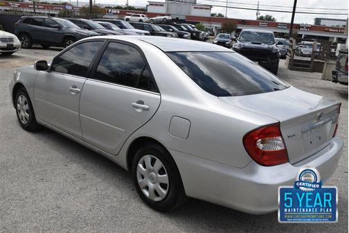 2004 Toyota Camry Standard