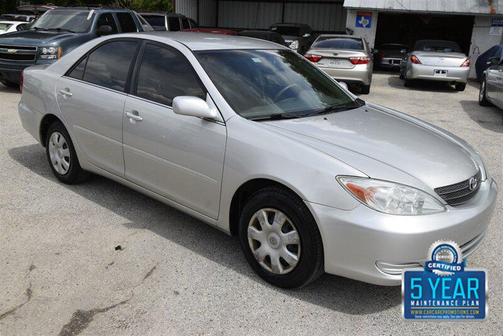 2004 Toyota Camry Standard