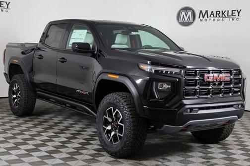 2025 GMC Canyon AT4