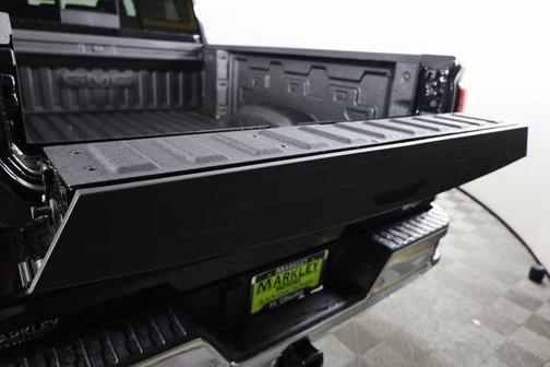 2025 GMC Sierra 2500 SLT