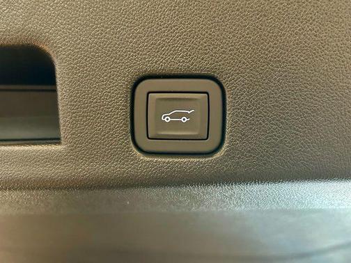 2026 GMC Acadia AT4 AWD