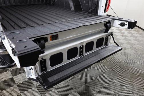 Summit White 2026 GMC Sierra 1500 SLT