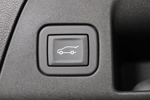 Iridescent White Tricoat 2026 Buick Envision Sport Touring AWD