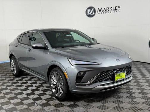 Moonstone Gray Metallic 2026 Buick Envista Avenir FWD