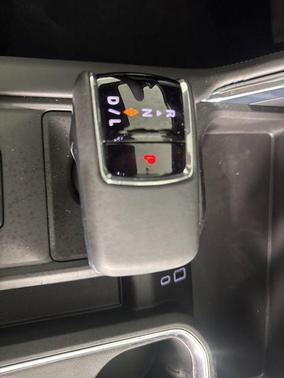 Glacier White Tricoat 2026 GMC Sierra 1500 Denali Ultimate