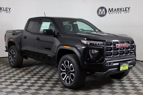 2025 GMC Canyon AT4