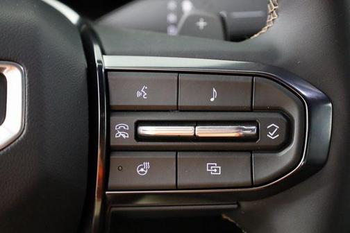 2026 GMC Acadia AT4 AWD