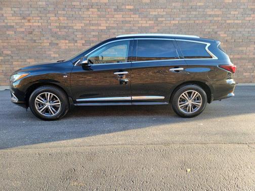 2017 INFINITI QX60 Base