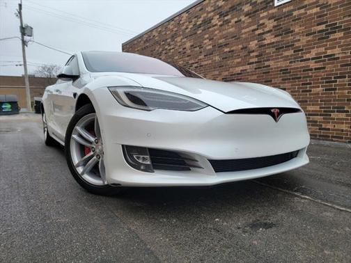 2017 Tesla Model S Performance