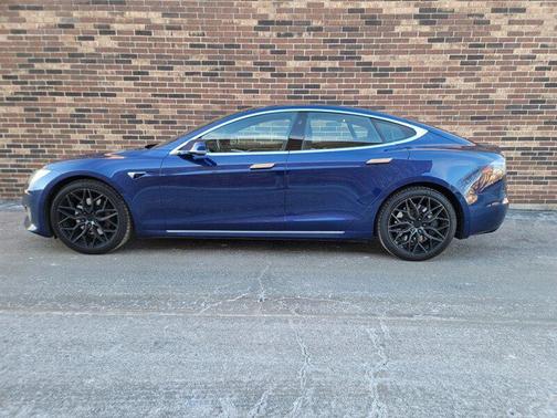 2017 Tesla Model S 75