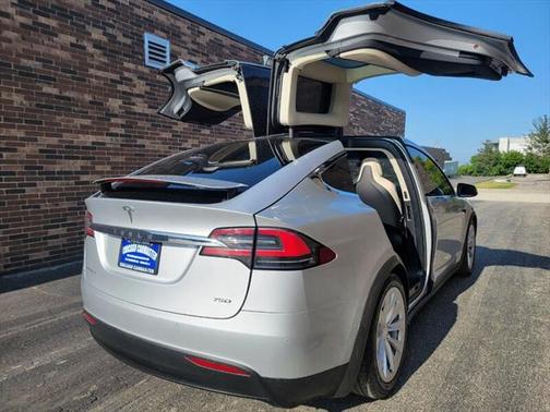 2017 Tesla Model X 75D