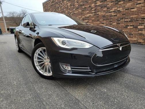 2015 Tesla Model S 85