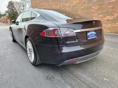 2015 Tesla Model S 85