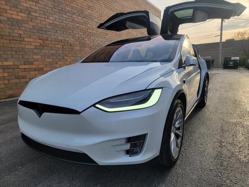 2018 Tesla Model X 75D