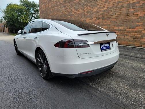 2015 Tesla Model S 85D