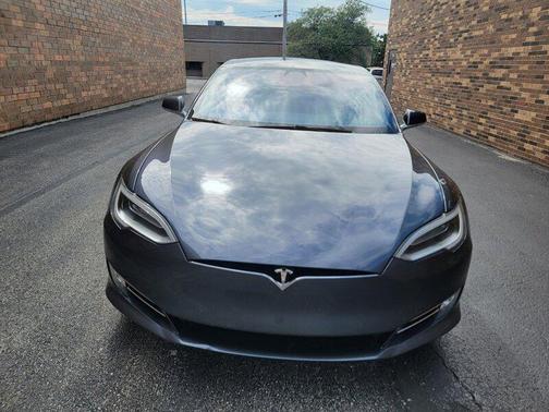 2017 Tesla Model S 90D
