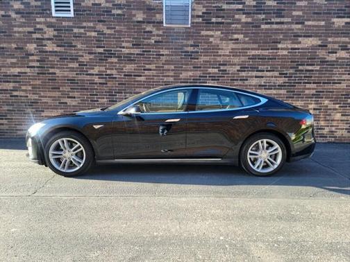2015 Tesla Model S 85