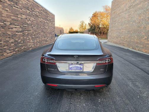 2015 Tesla Model S 70D