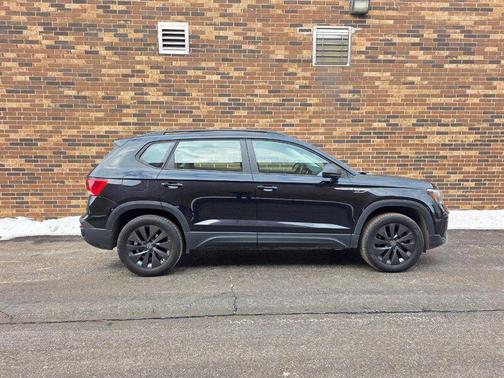 2022 Volkswagen Taos 1.5T S