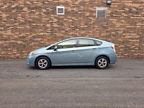 2013 Toyota Prius Three