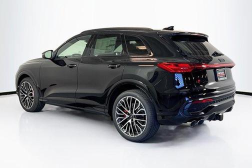 Mythos Black Metallic 2026 Audi SQ5 3.0T Prestige
