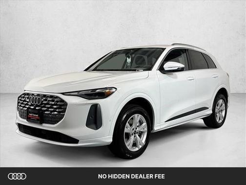 Glacier White Metallic 2026 Audi Q5