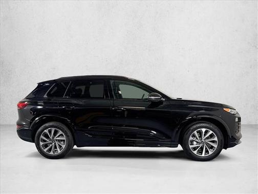 Mythos Black Metallic 2027 Audi Q6 e-tron Premium