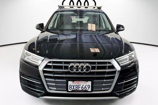 Mythos Black Metallic 2020 Audi Q5 45 Premium
