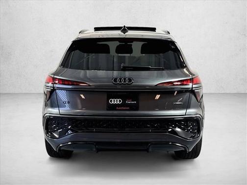 Daytona Gray Pearl 2026 Audi Q3 S line
