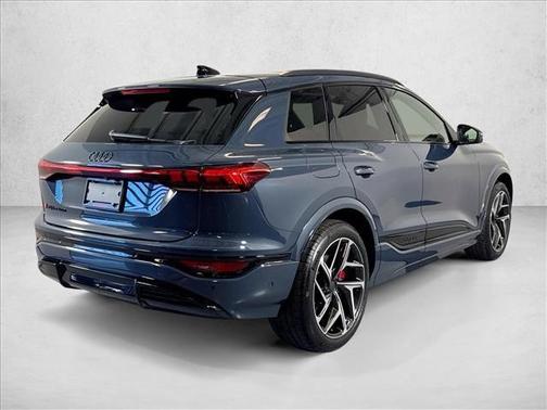 Plasma Blue Metallic 2027 Audi SQ6 e-tron Prestige