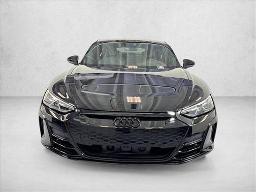 Mythos Black Metallic 2023 Audi RS e-tron GT Base