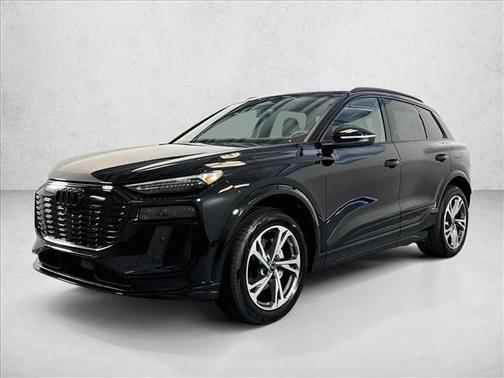 Mythos Black Metallic 2027 Audi Q6 e-tron Premium Plus