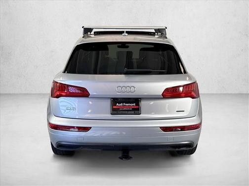 Florett Silver Metallic 2019 Audi Q5 2.0T Premium Plus