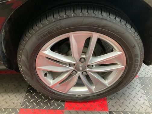 2018 Audi Q3 2.0T Premium Plus