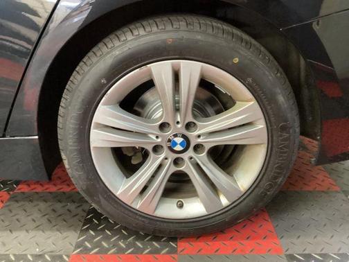 Black 2018 BMW 330 i xDrive