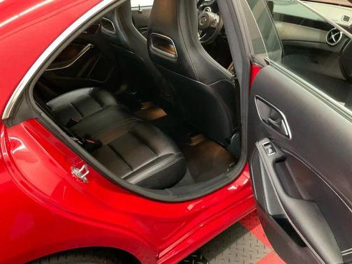 2019 Mercedes-Benz CLA 250 Base 4MATIC