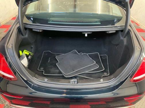 2017 Mercedes-Benz E-Class E 300 4MATIC