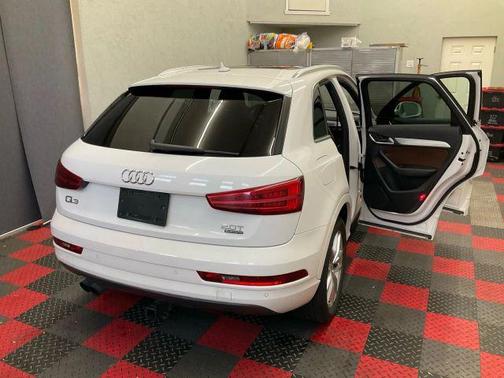 2016 Audi Q3 2.0T Premium Plus