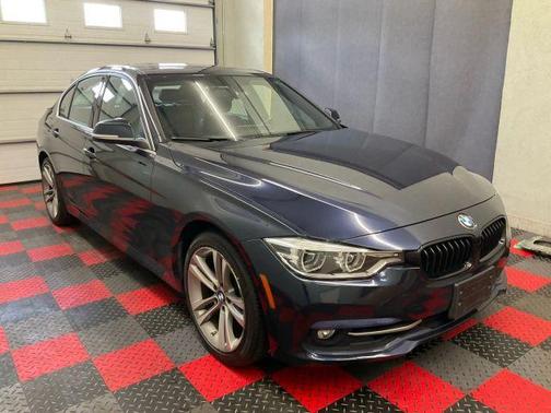 2017 BMW 330 i xDrive