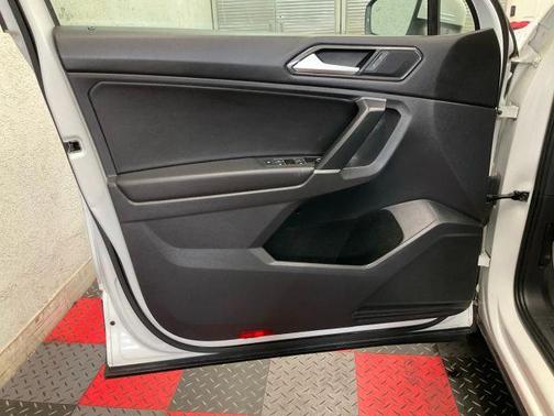 2018 Volkswagen Tiguan 2.0T SE