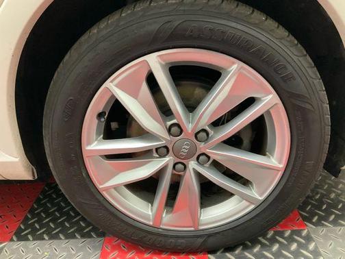 2018 Audi Q3 2.0T Premium