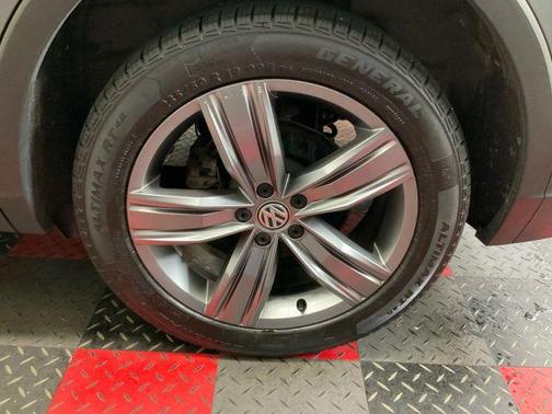 2020 Volkswagen Tiguan 2.0T SEL