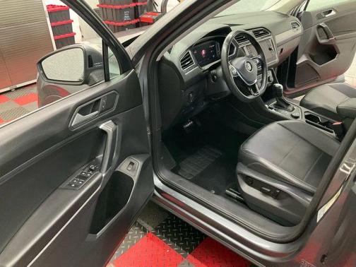 2020 Volkswagen Tiguan 2.0T SEL