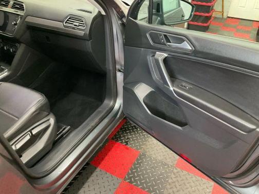 2020 Volkswagen Tiguan 2.0T SEL