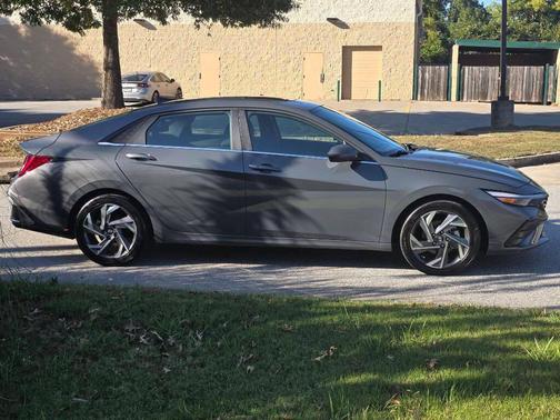 Gray 2025 Hyundai ELANTRA SEL Convenience