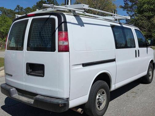 White 2017 Chevrolet Express 2500 Work Van