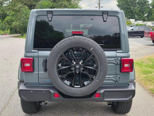Anvil 2025 Jeep Wrangler 4xe Sahara