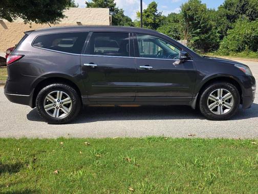 Gray 2015 Chevrolet Traverse 2LT