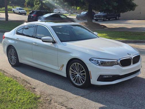 White 2017 BMW 530 i