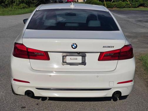 White 2017 BMW 530 i